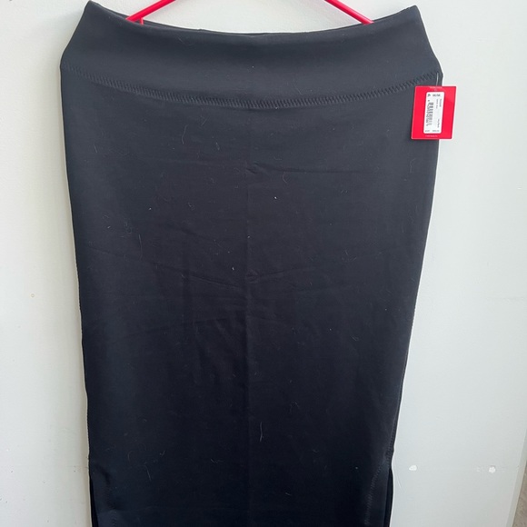 NWT SPANX side slit skirt - Picture 2 of 4